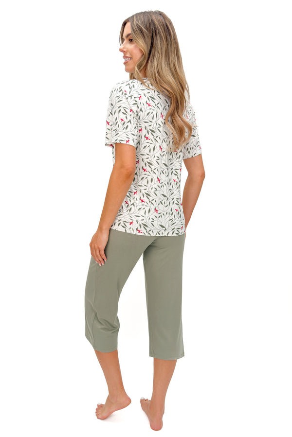Pijama damă din viscoză, cu pantaloni 3/4, cu imprimeu floral, model MELISA