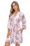 Halat damă GABRIELA din vâscoză — model scurt cu imprimeu floral roz pudrat