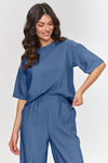 Elegancki komplet z szerokimi spodniami blue jeans M881