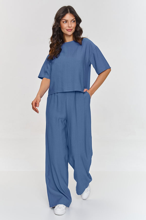 Elegancki komplet z szerokimi spodniami blue jeans M881