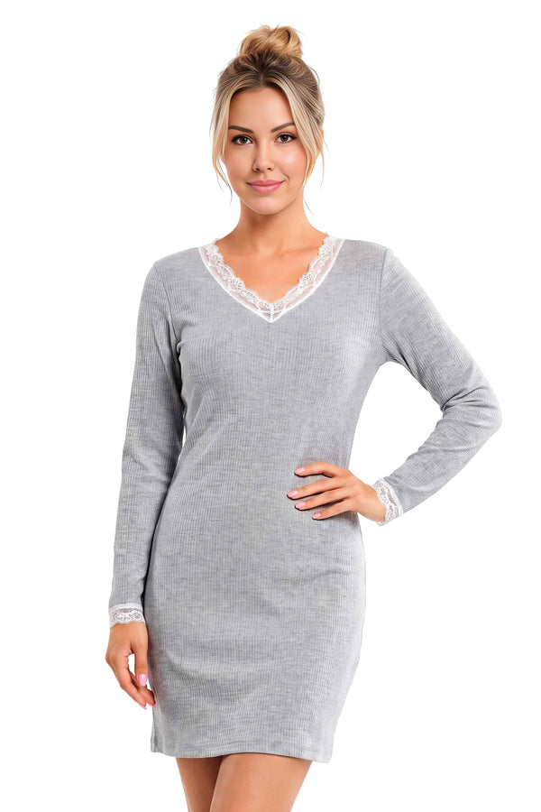 Cămașă de noapte damă Megi II gri melanj — tricot elastic, mânecă lungă, fabricat în UE
