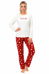 Pijama Cookie long ecru — bluză cu mânecă lungă și inscripție roșie, pantaloni lungi drepți cu turtă dulce, mărimi 36/S–44/XXL